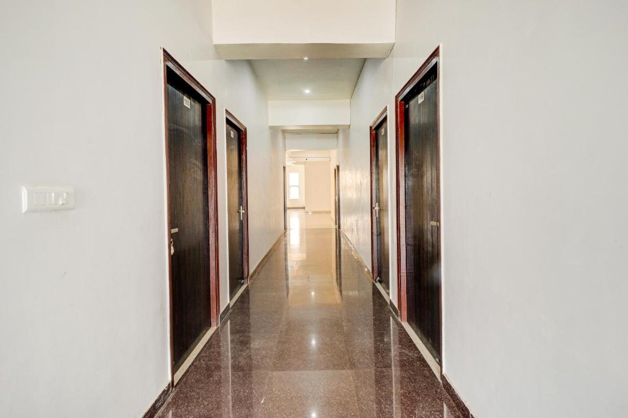 Oyo 72429 New Abhinandan Hotel Amroha Exterior foto